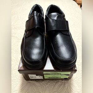 NWT & box Thom McAn Signature black leather velcro leather men’s shoes  12 Wide